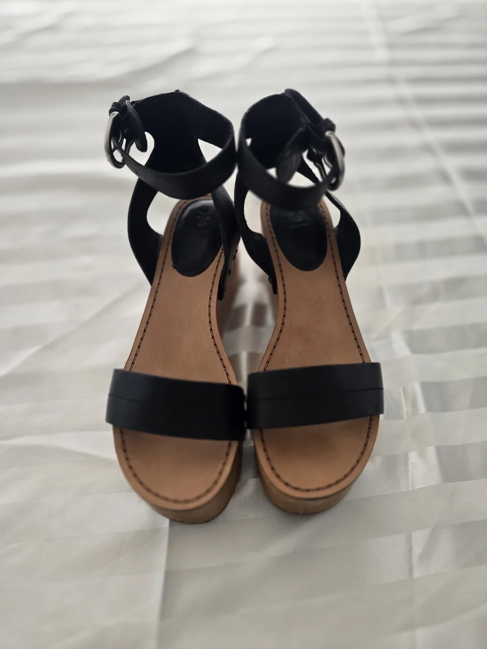 Frye Black Leather Platform Sandals with Wood-Look Sole - Size 9
